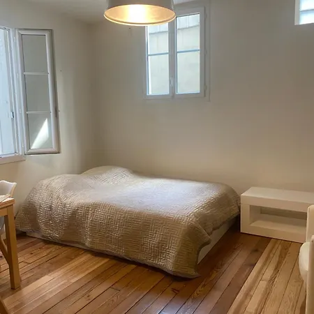 Odeon Апартаменты Париж